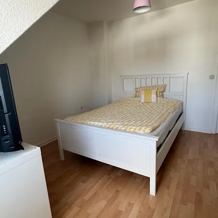 Single Room In A Shared 2 Rooms Apartment Apartment *