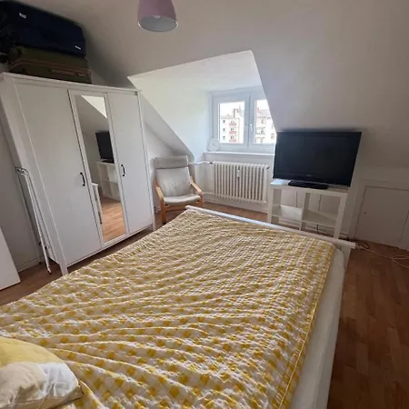 Single Room In A Shared 2 Rooms Apartment * Niederdorla
